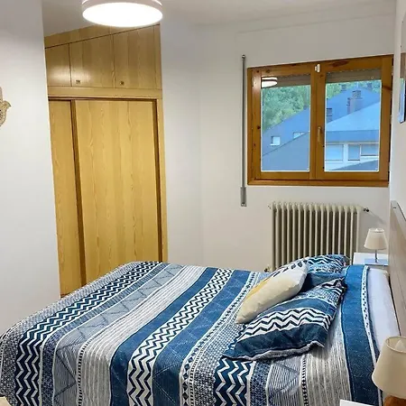 Apto Espert L Cine L Garaje L Bbq I Tenis L Wifi Biescas (Aragon)